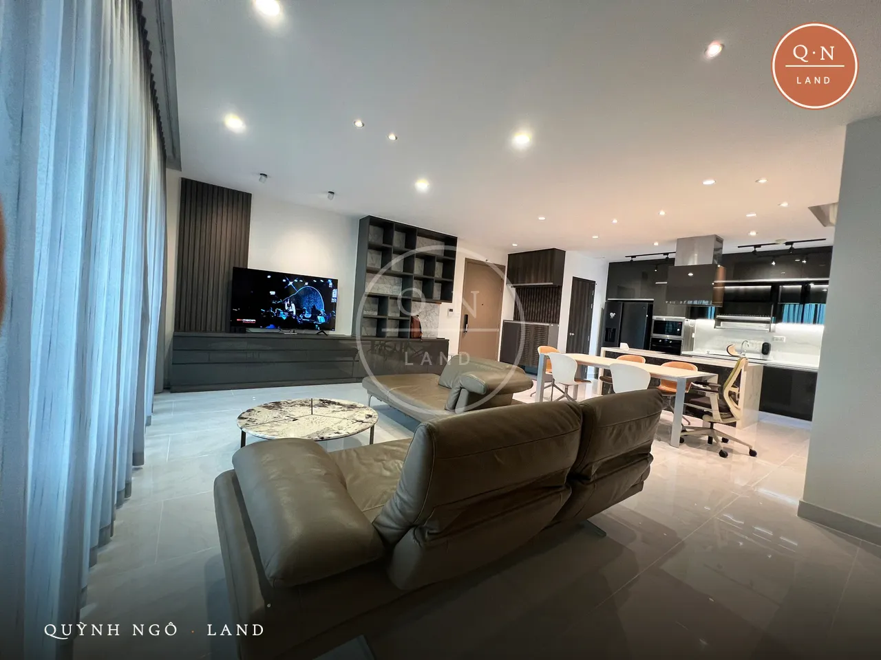 位于 The View，2 Nguyễn Văn Tưởng 的 4PN 147 m² 公寓 2